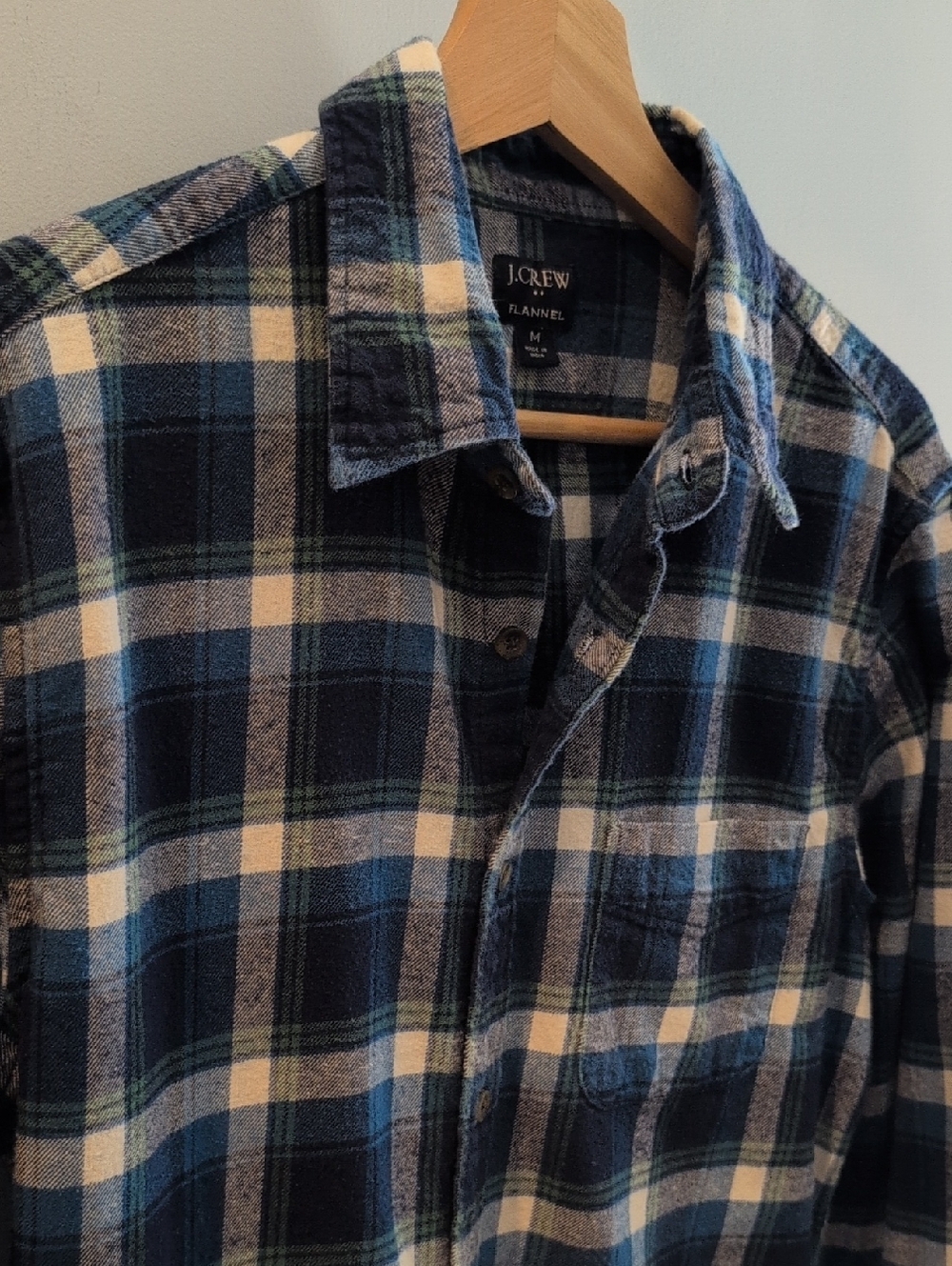 J. Crew Men's Medium Long Sleeve Button Down Plaid Flannel Style #AZ837